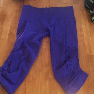 Purple cropped lululemon yoga pants